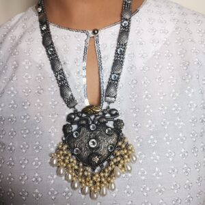 Oxidized Necklace with White Pearl